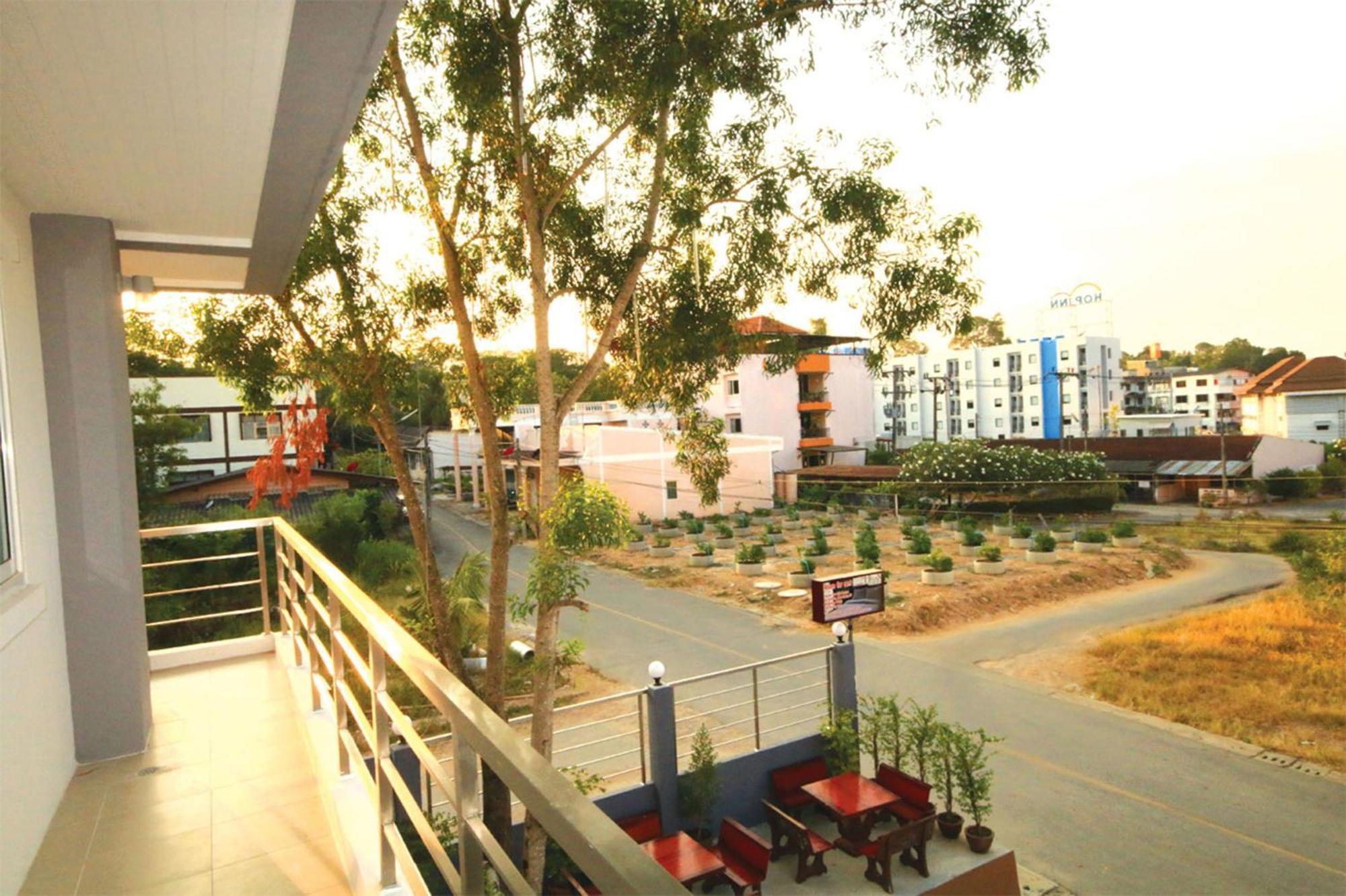 Baan Samrarn Aparthotel Krabi Luaran gambar